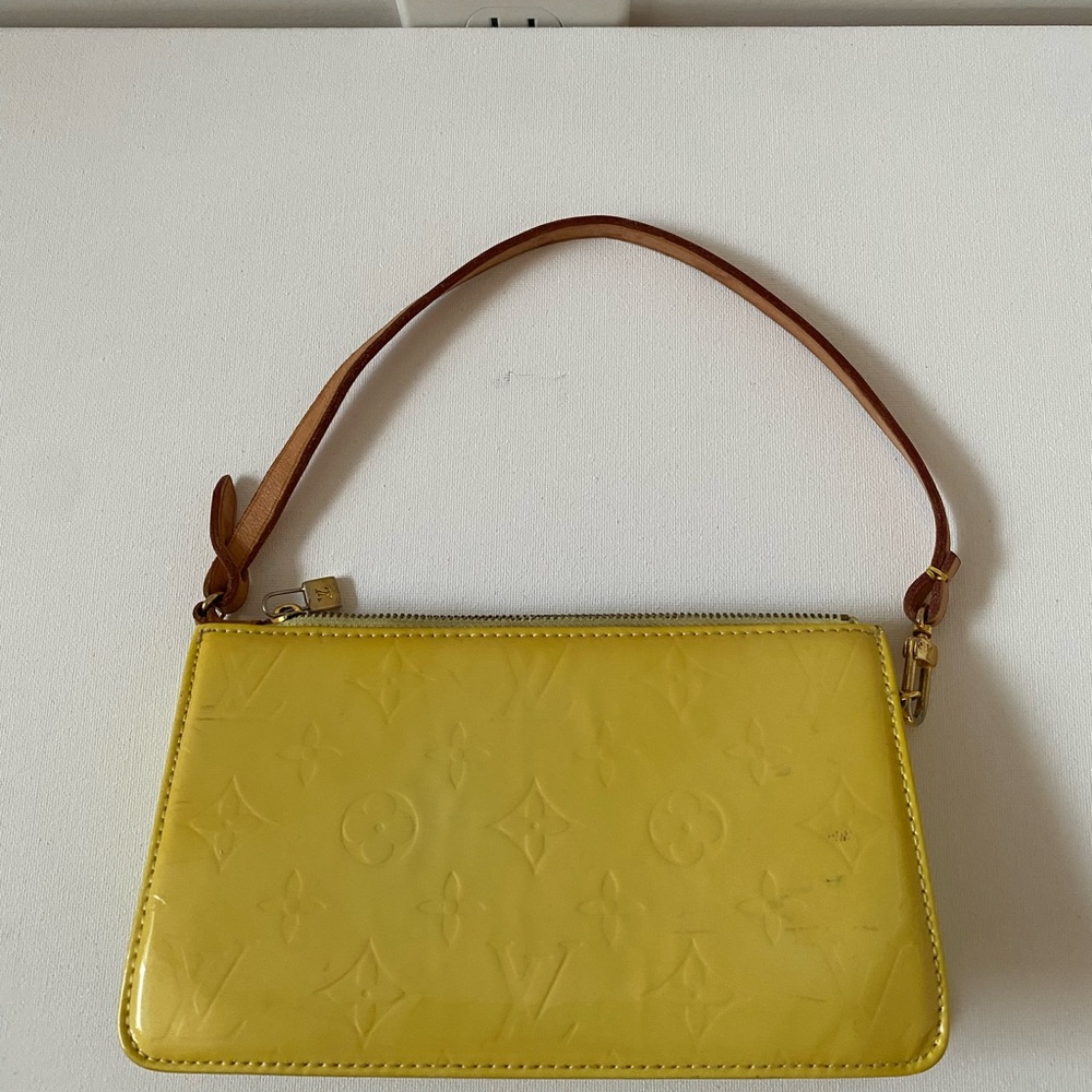 Louis Vuitton Verni Patent Leather Yellow Pouchette